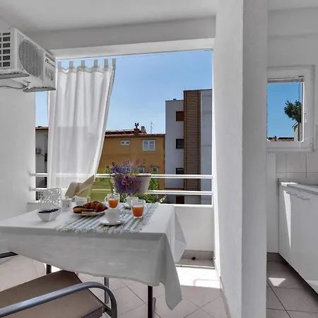 Urban Apartament Makarska