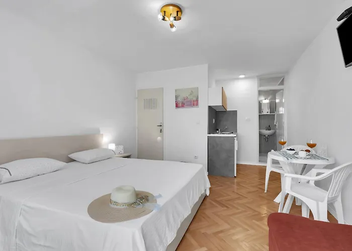 Urban Apartament Makarska